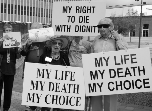 Ruth and Fred protesting in Canberra 2007